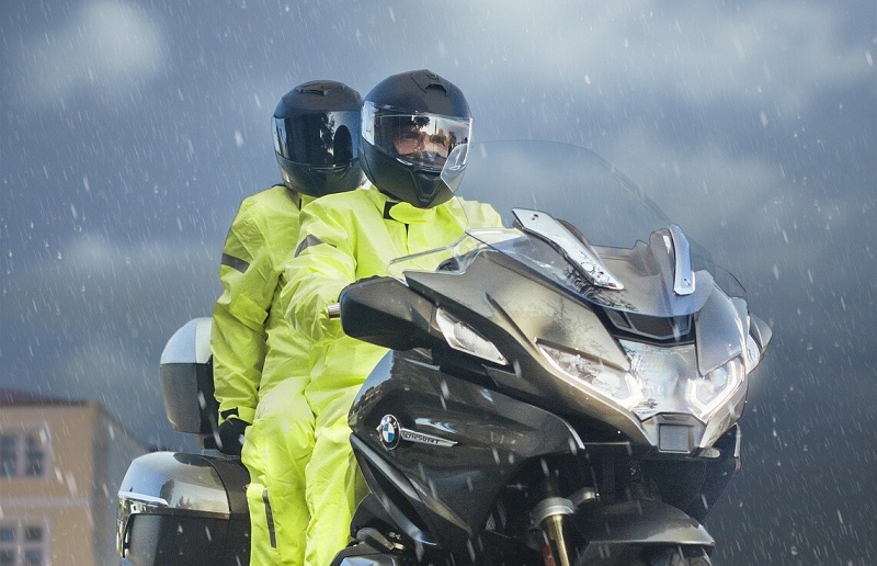 Michelin Road 6 GT - O 15 % větší přilnavost než pneumatika MICHELIN® Road 5 GT za mokra díky 100% směsím MICHELIN Silica Technology™  a novému běhounu.